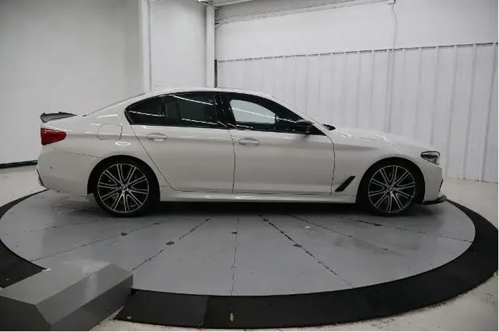 $18888 : BMW 5 Series 2019 540i 4dr S image 2