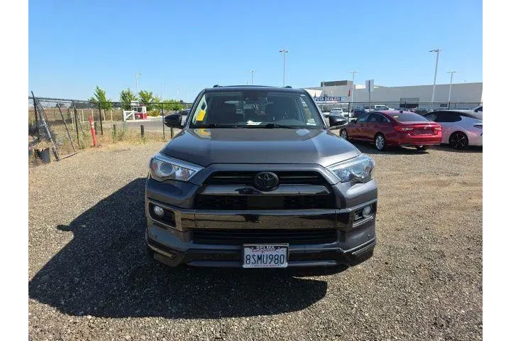 $35900 : Toyota 4Runner 2020 4x4 SR5 image 4