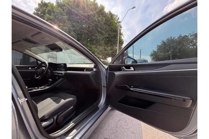 $13999 : 2022 K5 LXS image 8