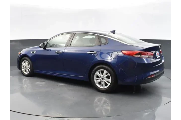 $11487 : Kia Optima 2018 S 4dr Sedan image 2