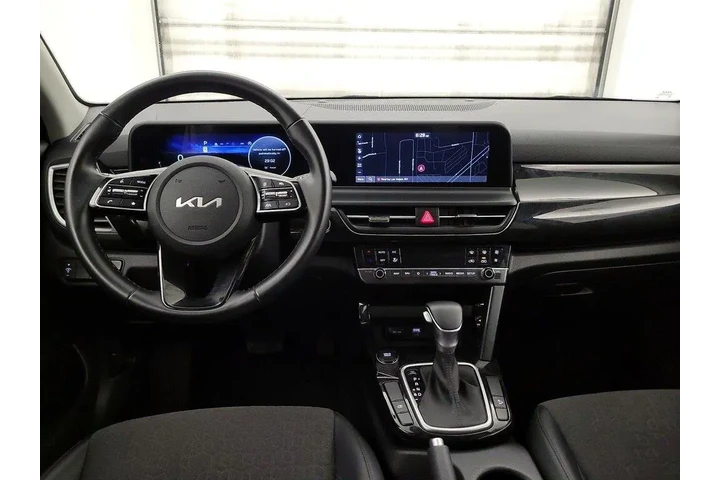 $21998 : Kia Seltos 2024 S 4dr SUV image 9