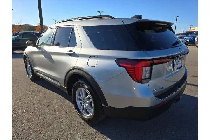 $39000 : Ford Explorer 2025 AWD Activ image 3