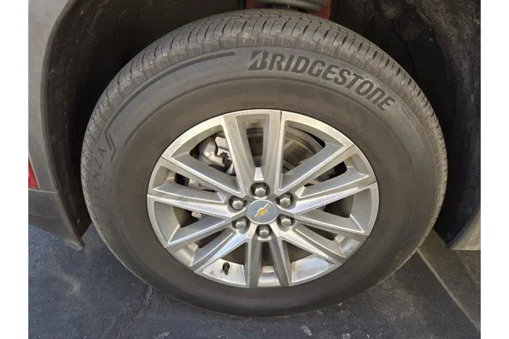 $28091 : Chevrolet Traverse 2023 LT C image 3