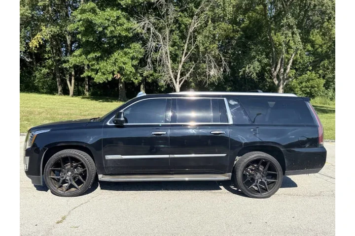 $15999 : 2015 Escalade ESV Luxury image 7