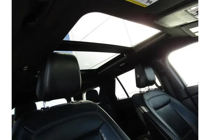 $22886 : Ford Explorer 2020 AWD XLT 4 image 3