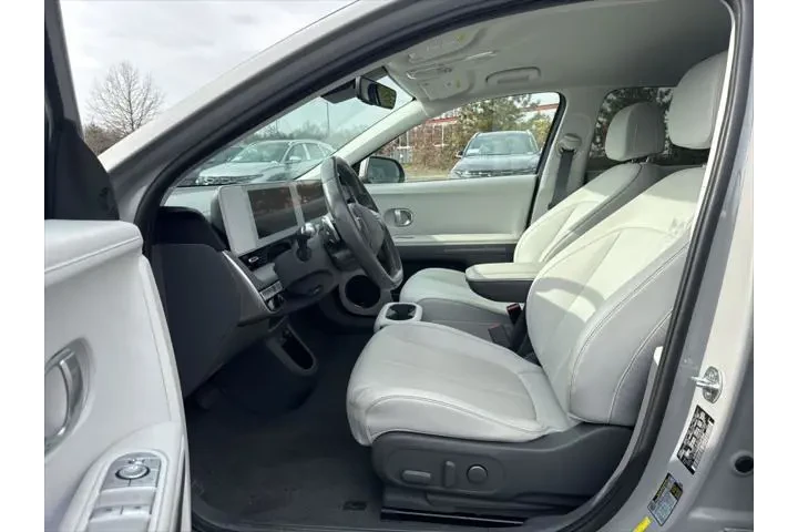 $21950 : Hyundai IONIQ 5 2022 SEL 4dr image 8