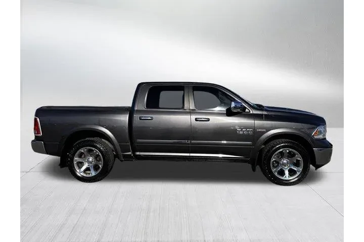 $20699 : Ram 1500 2016 4x4 Laramie 4d image 8