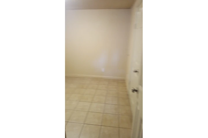 $1200 : Recamara Para 2 Personas Este image 6
