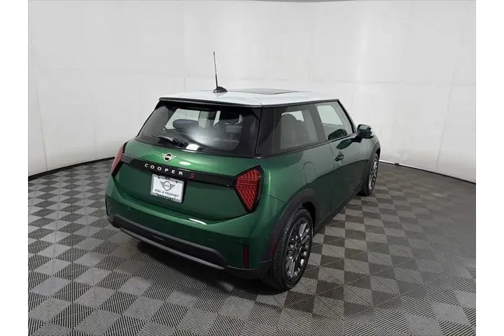 $35775 : MINI Hardtop 2 Door 2025 Coo image 3