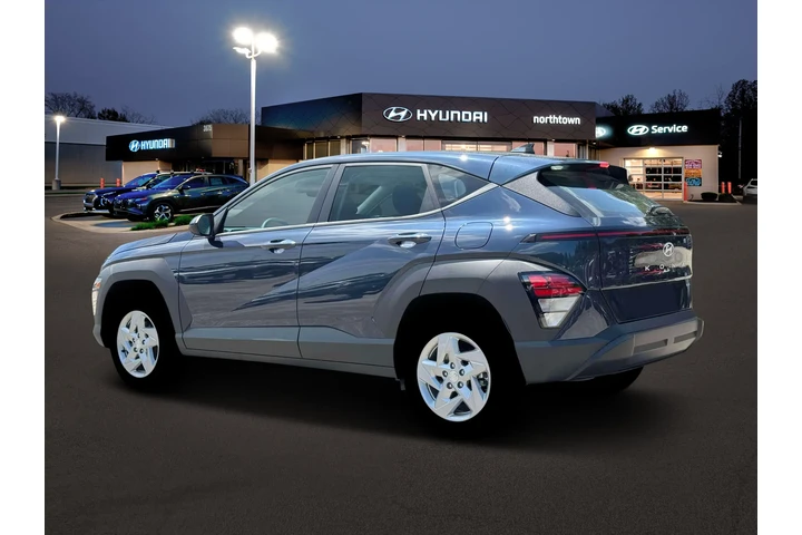 $27402 : Hyundai KONA 2026 SE AWD 4dr image 4