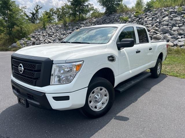 $37998 : PRE-OWNED 2022 NISSAN TITAN X image 3