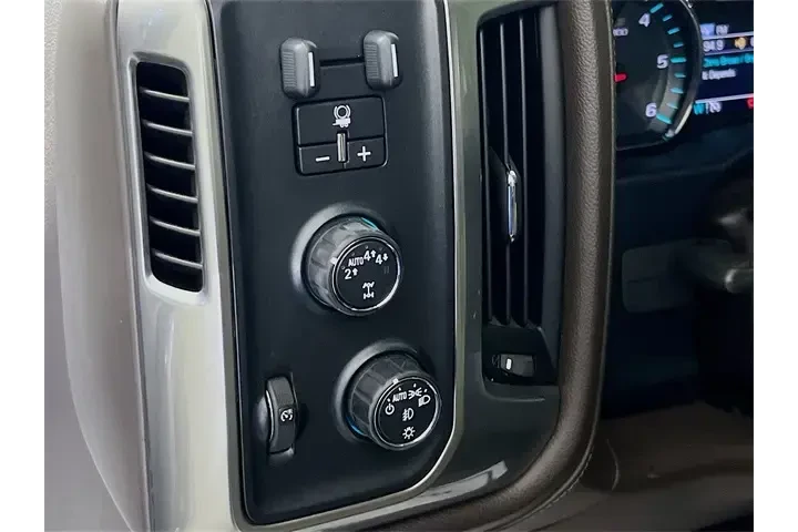 $31800 : Chevrolet Silverado 1500 201 image 10