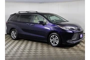 $39799 : Toyota Sienna 2022 AWD Limit thumbnail