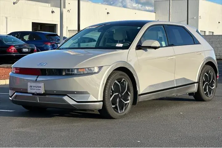 $32954 : Hyundai IONIQ 5 2024 Limited image 7