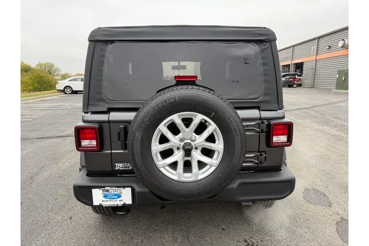 $32700 : Jeep Wrangler 2023 4x4 Sport image 5