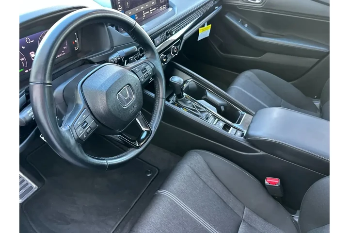 $28451 : Honda Accord Hybrid 2024 Spo image 10