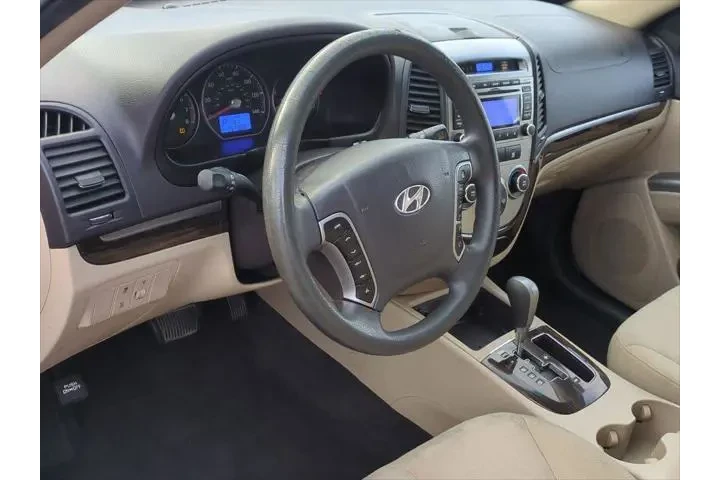 $4000 : Hyundai SANTA FE 2010 AWD GL image 2