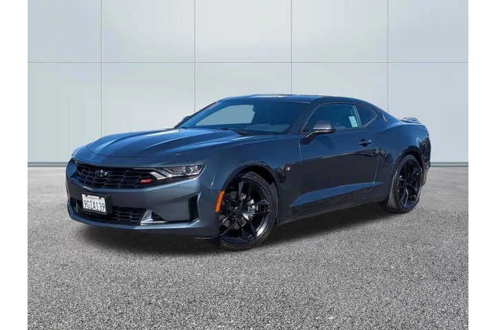 $26575 : Chevrolet Camaro 2023 LS 2dr image 1