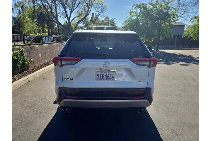 $39995 : Toyota RAV4 Hybrid 2025 AWD image 4