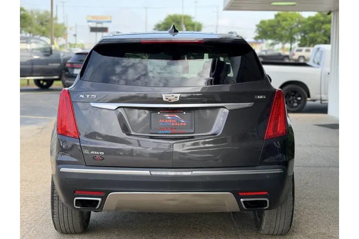 $12999 : 2017 XT5 Platinum image 8