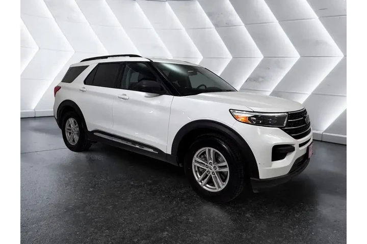 $25991 : Ford Explorer 2021 XLT 4dr S image 1