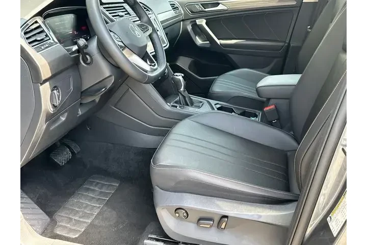 $21991 : Volkswagen Tiguan 2024 Wolfs image 9