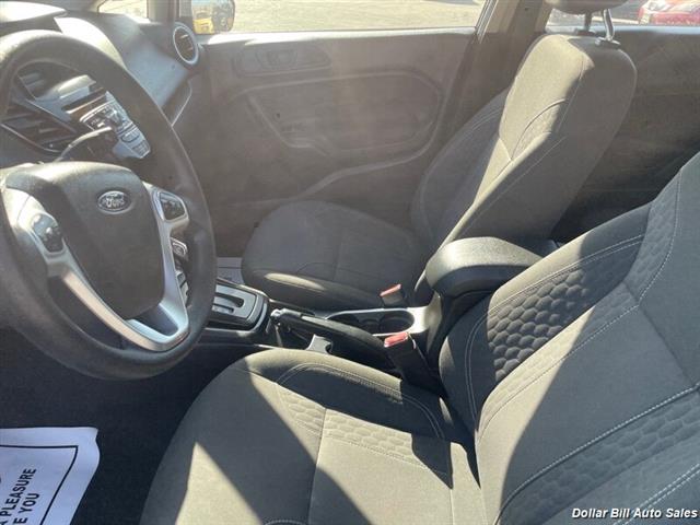 $11998 : 2019 Fiesta SE Hatchback image 10