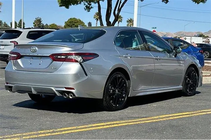 $24497 : Toyota Camry 2023 XSE 4dr Se image 4
