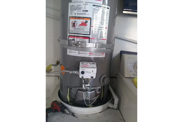 Técnico en calentado de agua image 1
