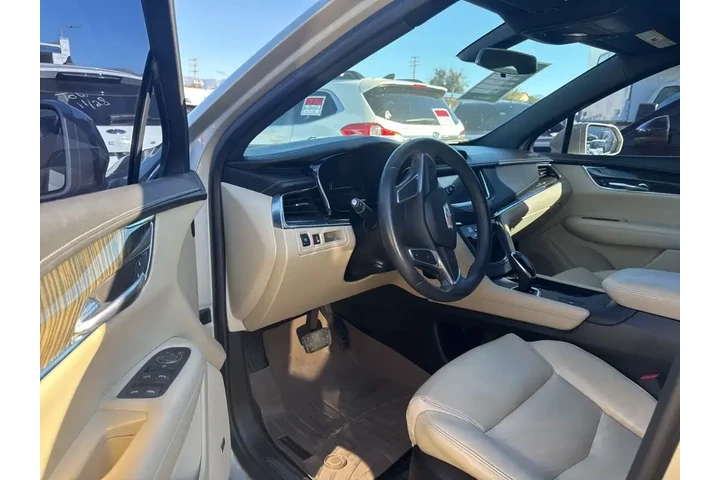 $17000 : Cadillac XT5 2017 4dr SUV image 6