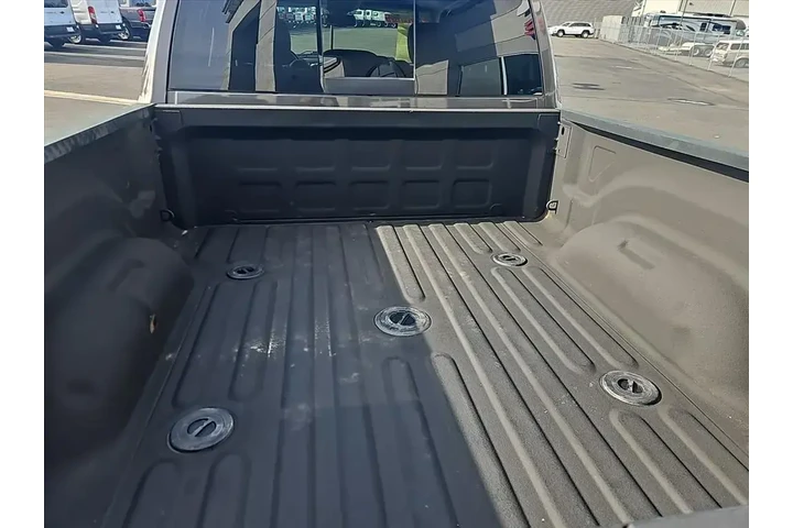 $31488 : Ram 2500 2017 4x4 Laramie 4d image 9