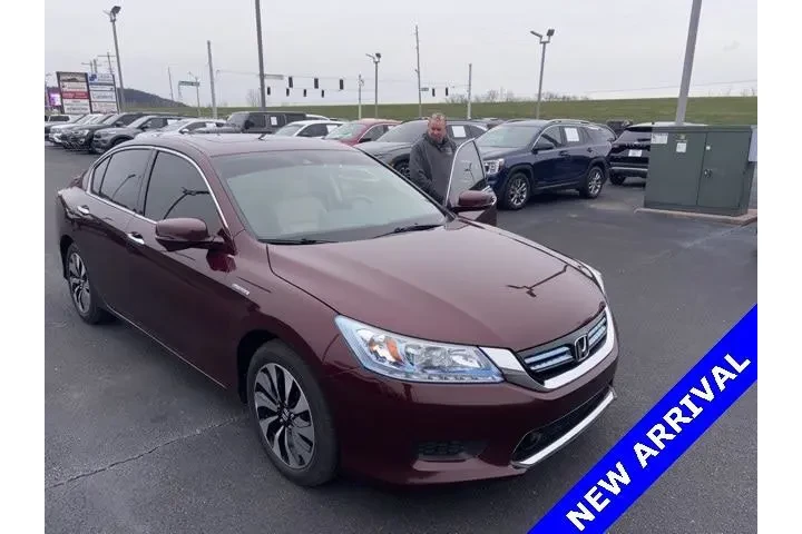 $18000 : Honda Accord Hybrid 2015 Tou image 1