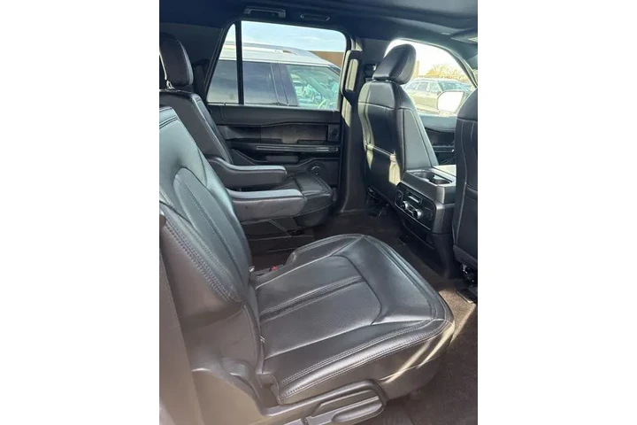 $37600 : Ford Expedition MAX 2021 4x4 image 9