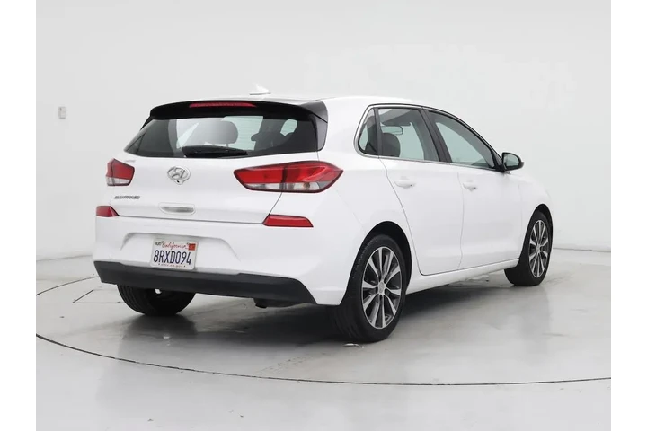 $13998 : Hyundai ELANTRA GT 2020 4dr image 8