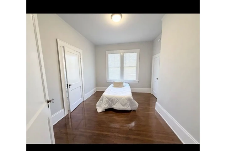 $1590 : Rent image 9