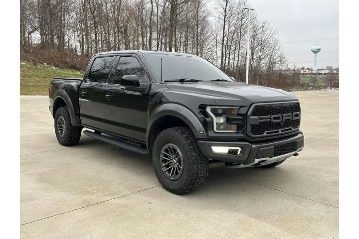 $35900 : Ford F-150 2017 4x4 Raptor 4 image 3