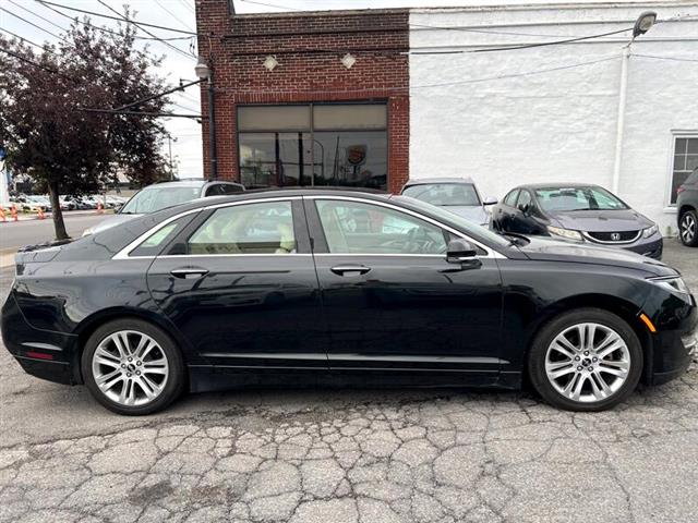 $10900 : 2014 MKZ Hybrid Sedan image 4