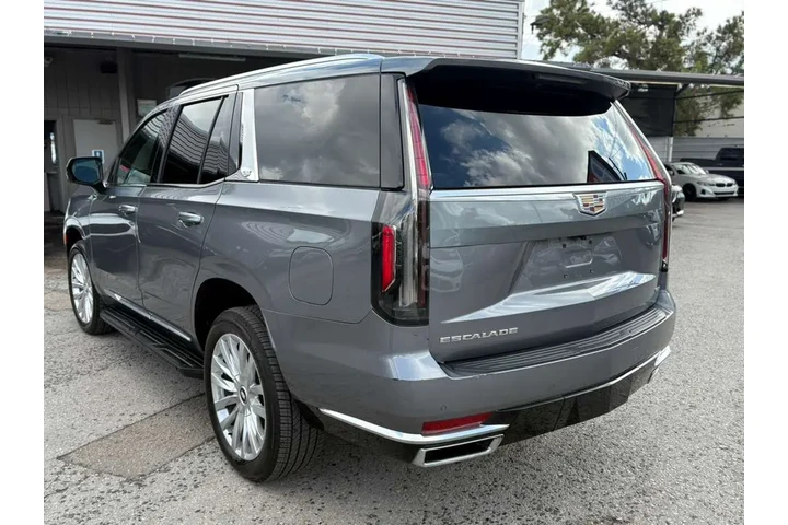 2021 Escalade Luxury 2WD image 6