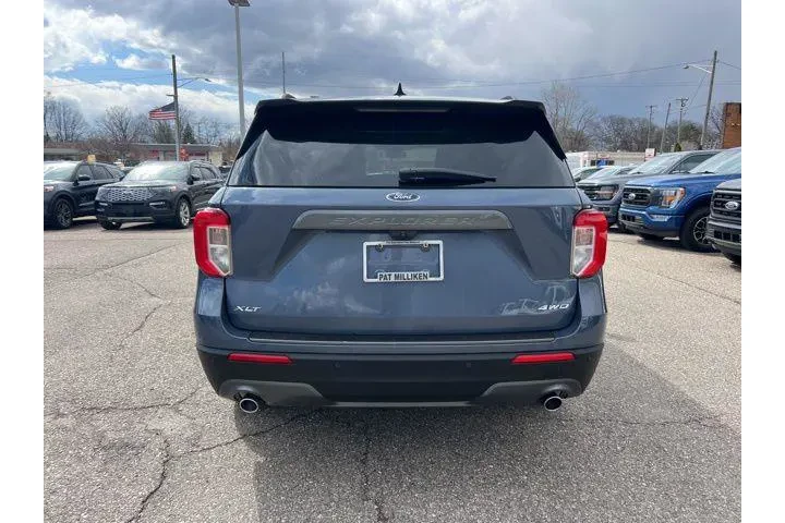 $26352 : Ford Explorer 2021 AWD XLT 4 image 5