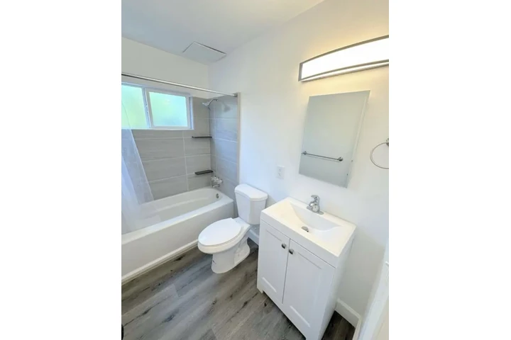 $1000 : ESTUDIO EN LOS ANGELES 1PARK🚘 image 5