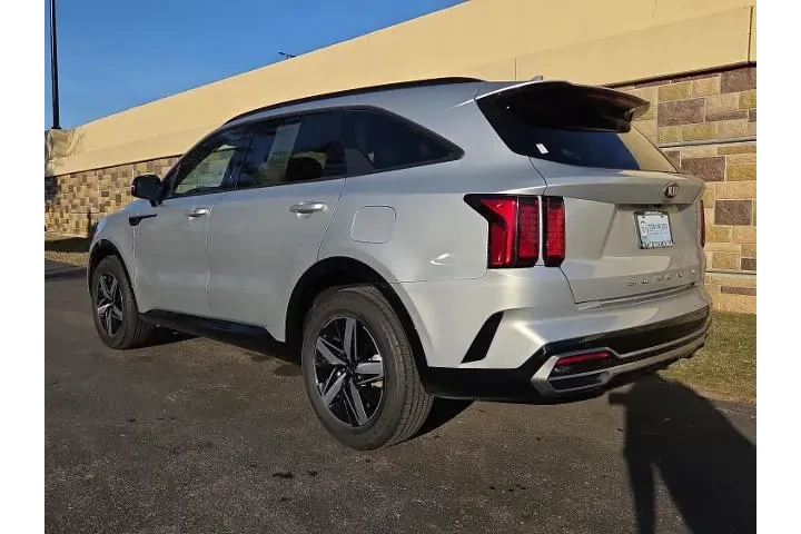 $22358 : Kia Sorento 2021 S 4dr SUV image 10