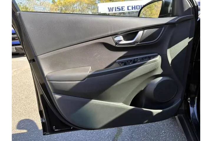$20999 : Hyundai KONA 2023 AWD SEL 4d image 8
