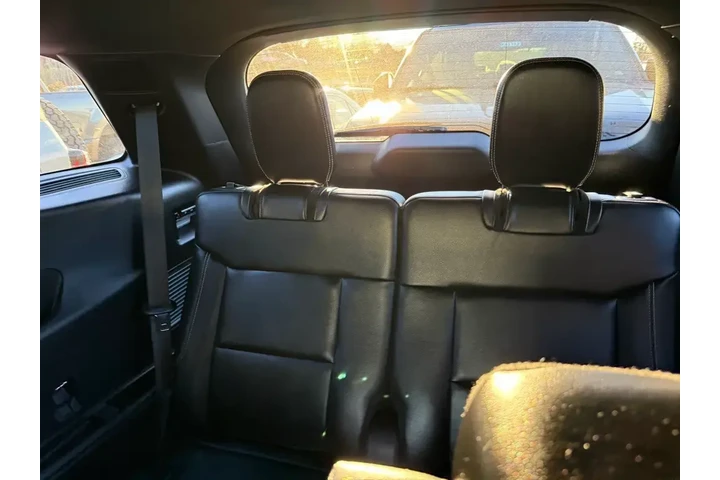 $38000 : Ford Explorer 2021 AWD ST 4d image 8