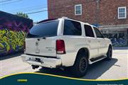 $4800 : 2003 CADILLAC ESCALADE2003 CA thumbnail