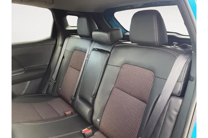 $29500 : Nissan Kicks 2025 SR 4dr Cro image 7