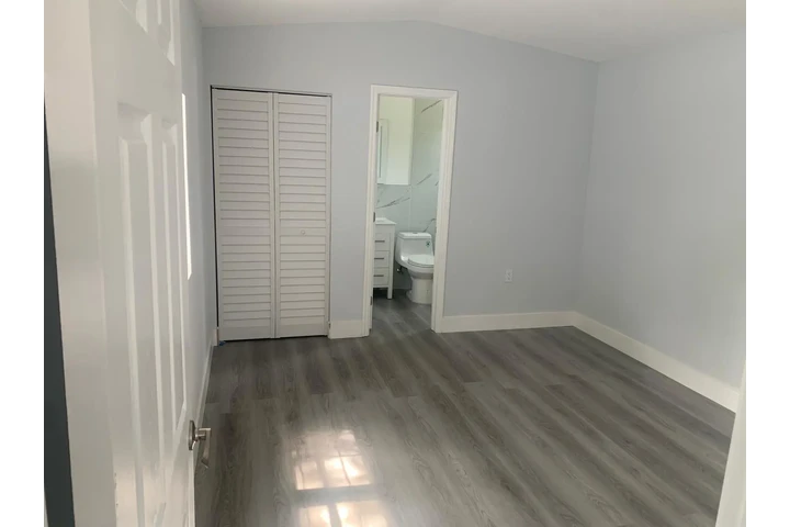 $1300 : Apartamento Nuevo En Miami image 2