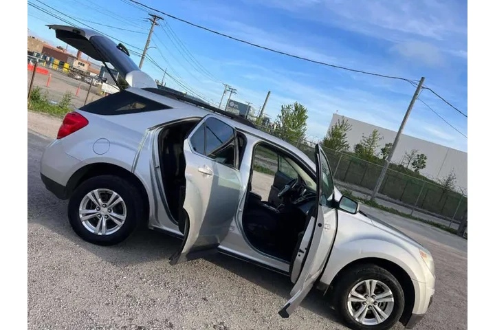 $10500 : 2015 Equinox LT image 9
