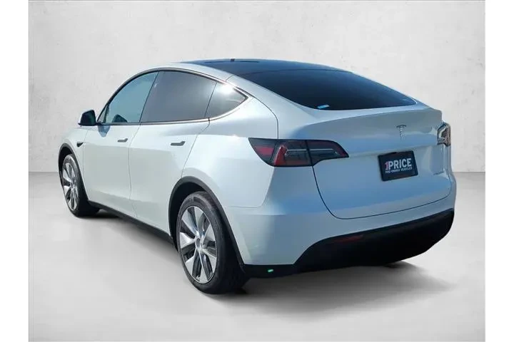 $29380 : Tesla Model Y 2023 AWD 4dr C image 8