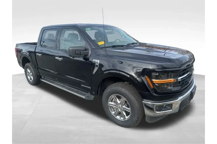 $37990 : Ford F-150 2024 4x4 XLT 4dr image 9