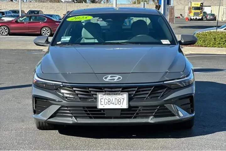 $27109 : Hyundai ELANTRA Hybrid 2025 image 8